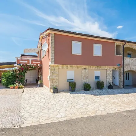 Apartamento Varga *